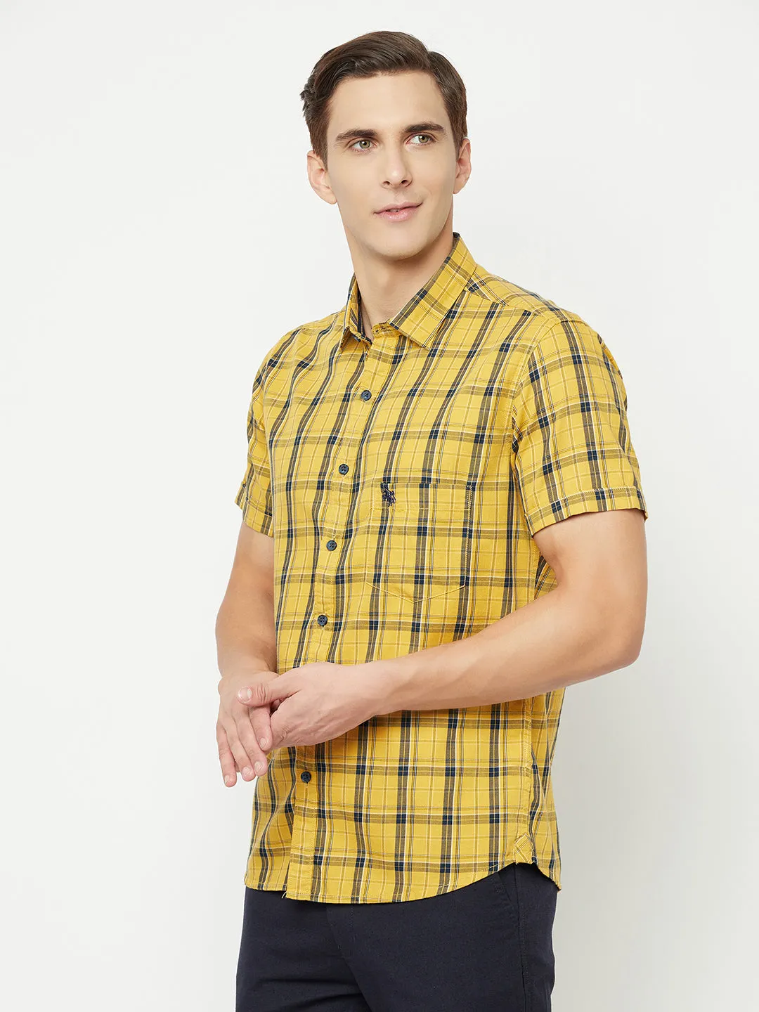 Men's Mustard Casual Medium Checks Half Sleeve Shirt